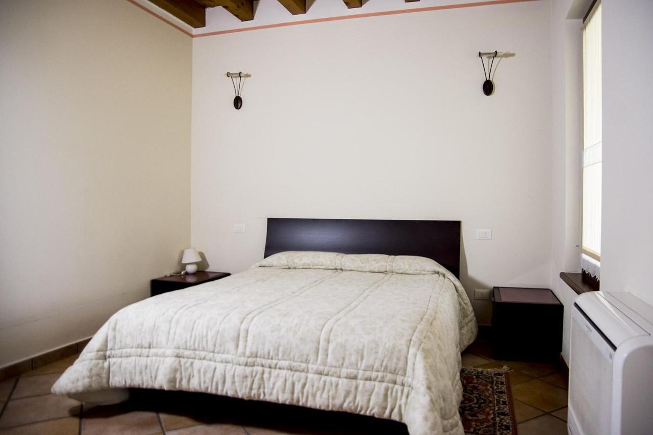 Agriturismo Lupo Bianco Monzambano Kültér fotó
